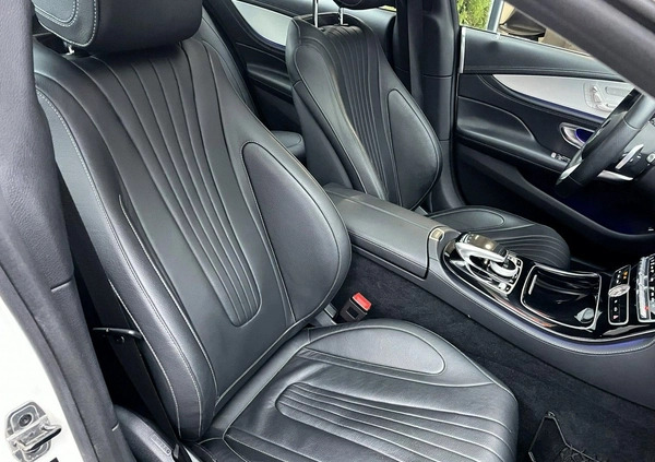Mercedes-Benz CLS cena 199900 przebieg: 140408, rok produkcji 2018 z Debrzno małe 704